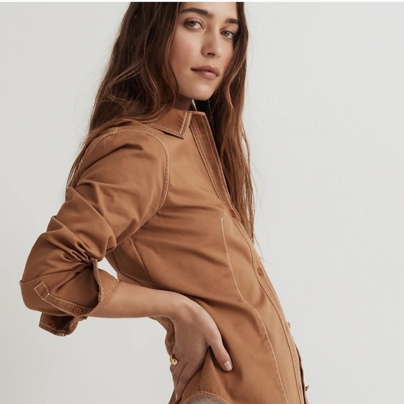 Darted Button Up Shirt In Regenerative Chino. Timber - Picture 9 of 12